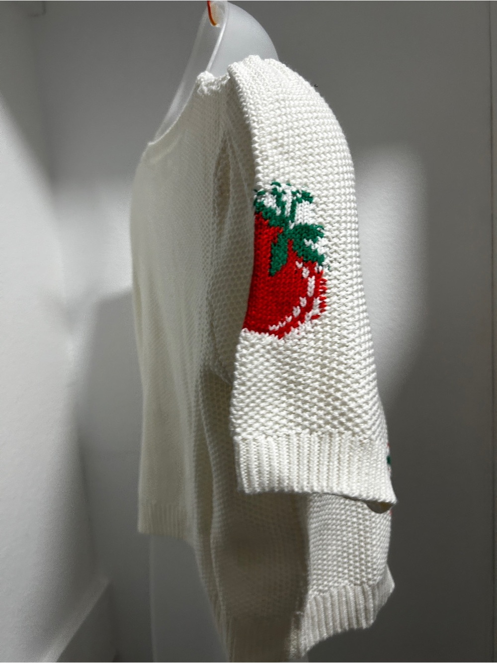Blu Pepper Tomato Short Sleeve Sweater. L - Picture 3 of 8